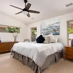 Red Rock Vista Home - Luxe Comfort & Breathtaking Views